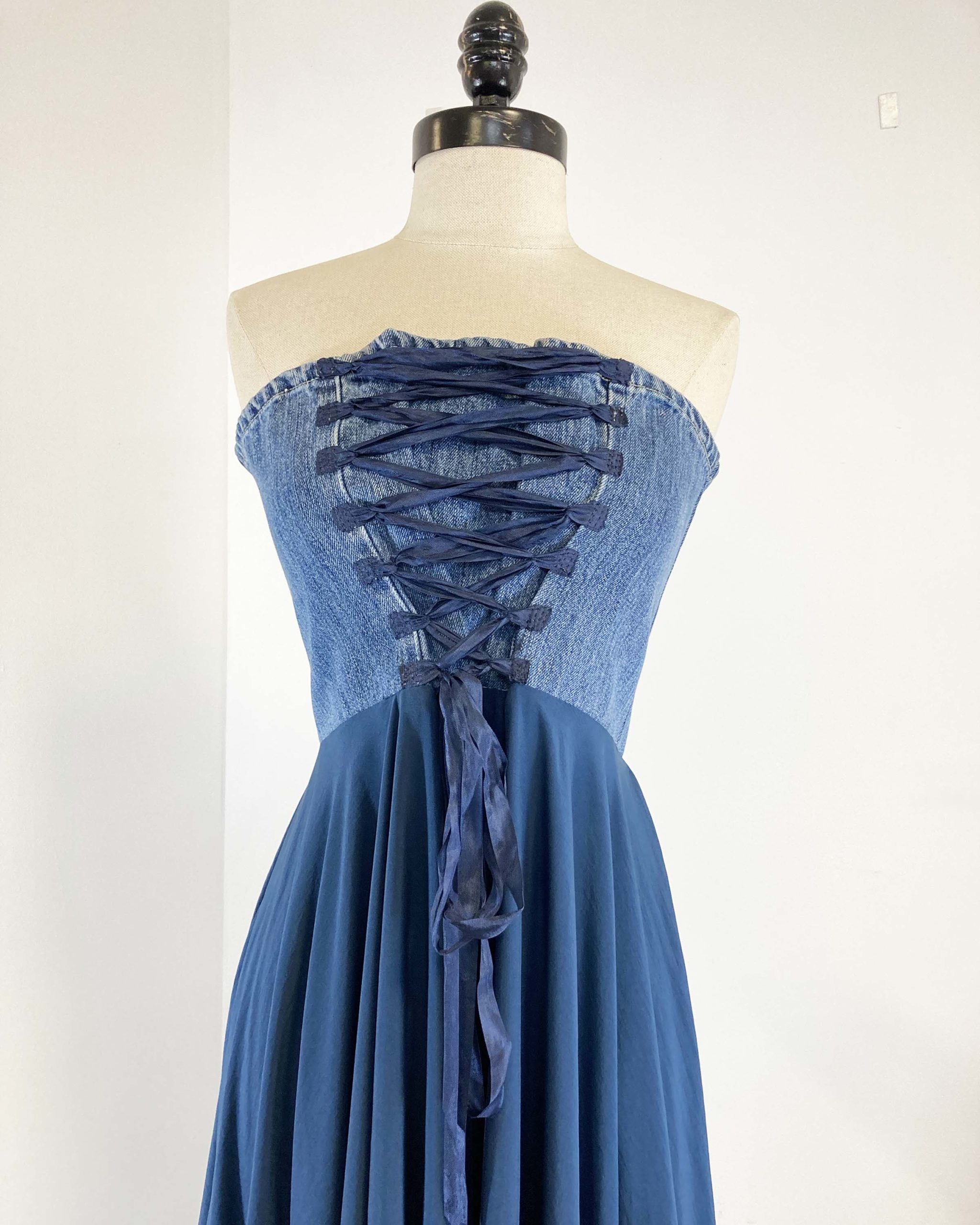 white christmas dresses Irenah Strapless Corset Mini Dress Dark Blue Wash main image 1